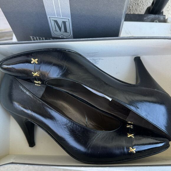 Vintage Bruno Magli Posti Black Studded Pumps Size 7.5 Made in Italy - Picture 1 of 16